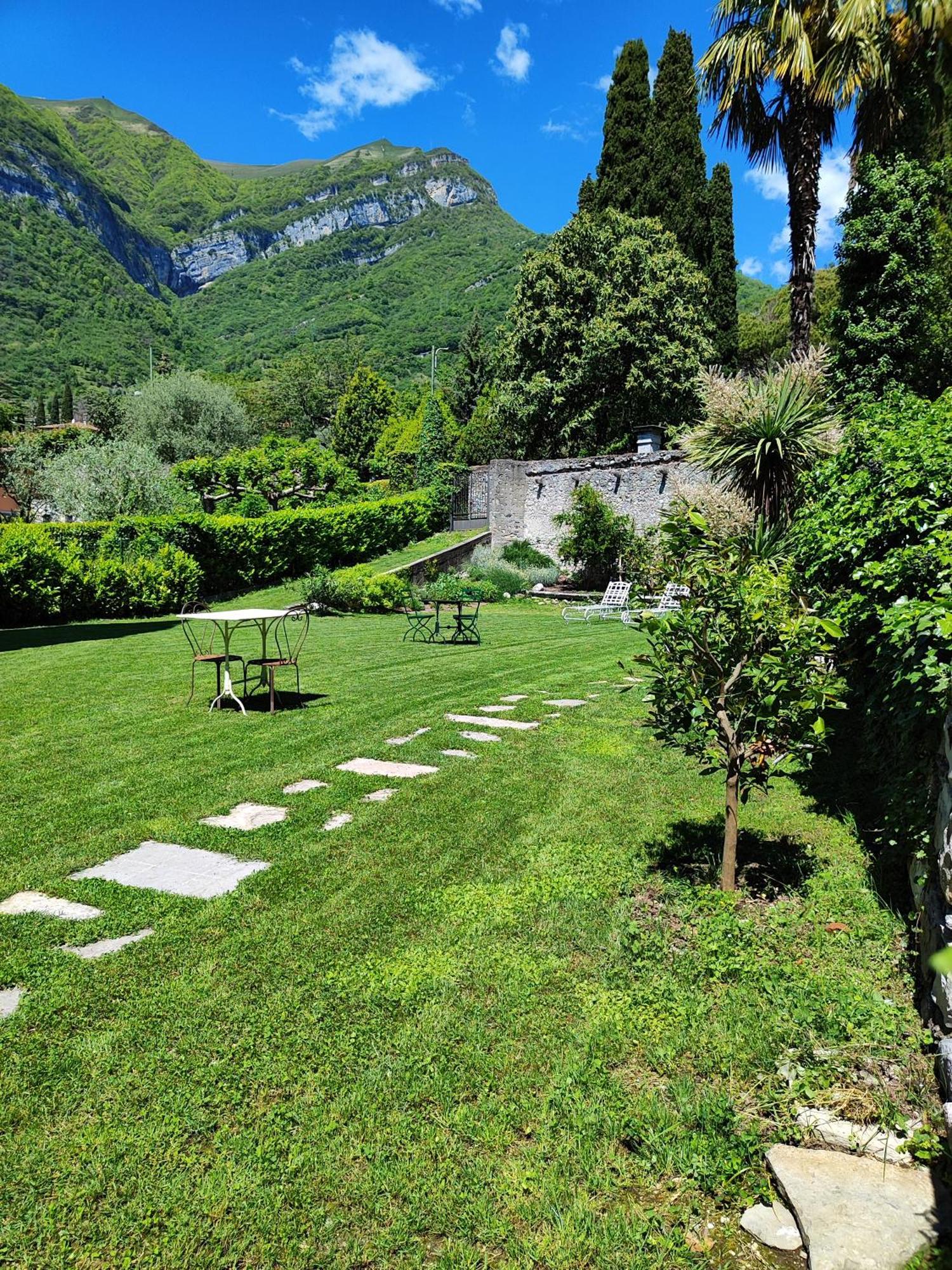 Bed and Breakfast Casa Lumaca Tremezzo Exterior foto