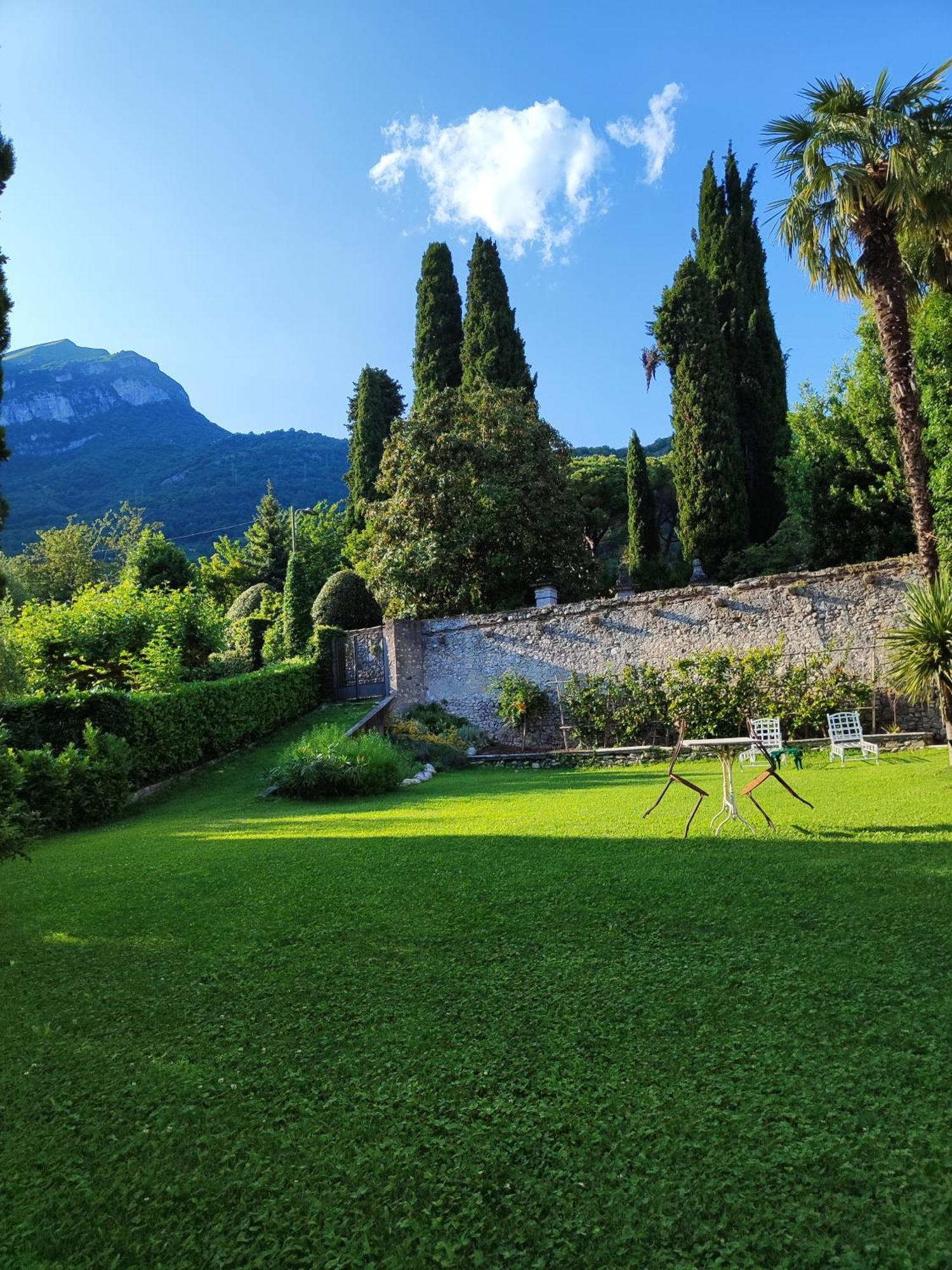 Bed and Breakfast Casa Lumaca Tremezzo Exterior foto